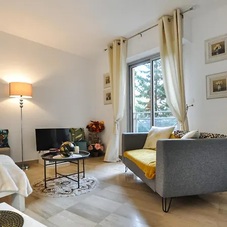 Διαμέρισμα Beautiful In With Kitchen Κάννες